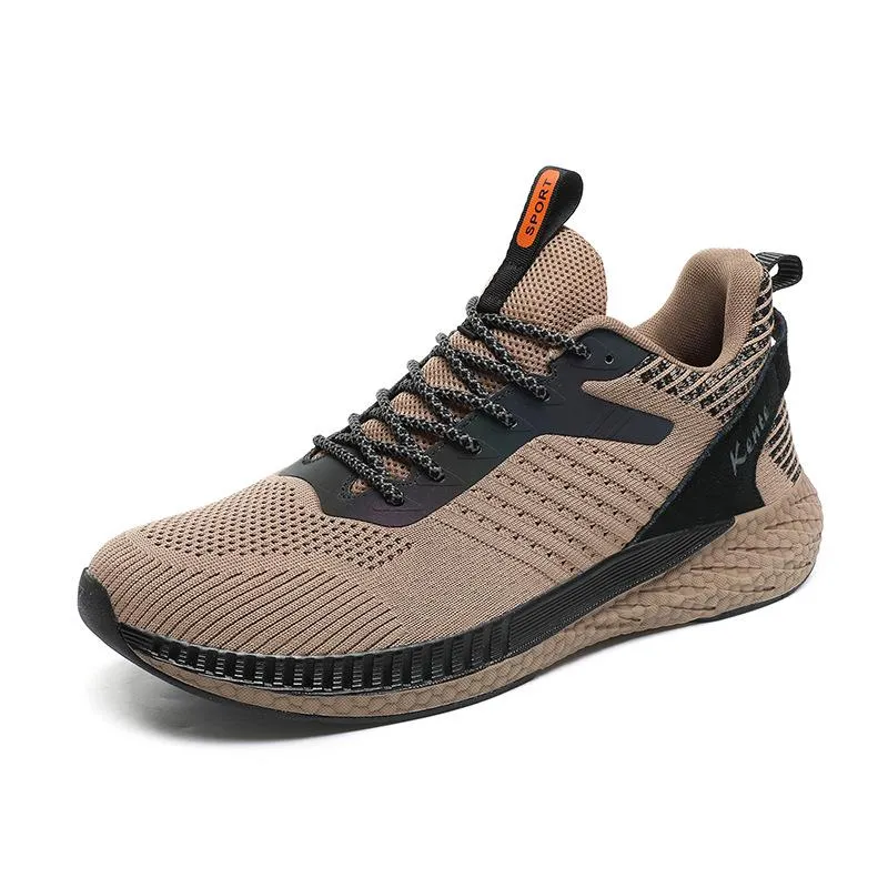 Lightweight breathable sports shoes