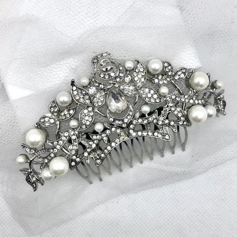 "Lorena" - Pearl and Crystal Bridal Hair Comb